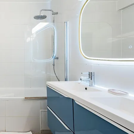 Apartment Spacious 2 Bedroom Family Authentic 15 Paris