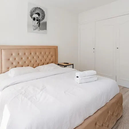 Appartamento Spacious 2 Bedroom Family Authentic 15 Parigi