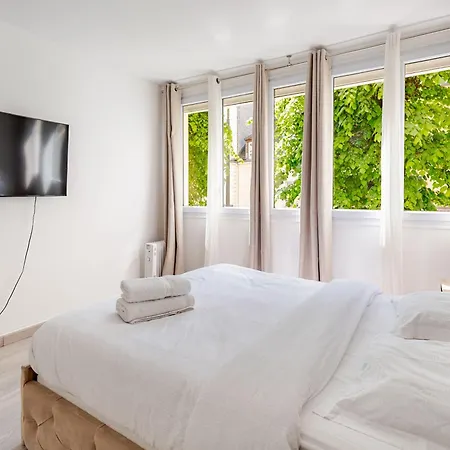 Spacious 2 Bedroom Family Authentic 15 * Parigi